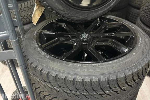 2022 Nytt Audi E-tron GT Hjulsett - 245/45R20 Nokian Hakkapelitta R3 