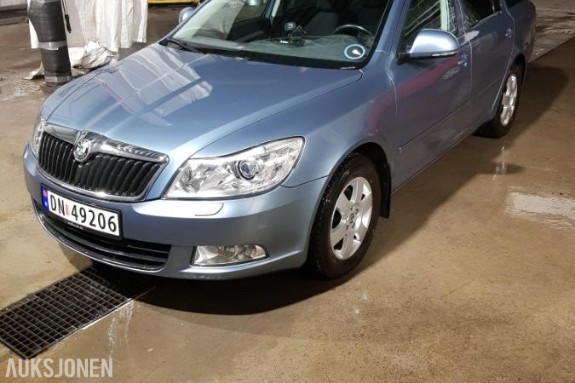 2011 Skoda OCTAVIA 1.2 bensin 105hk 145000km automat cruisekontroll hengerfeste