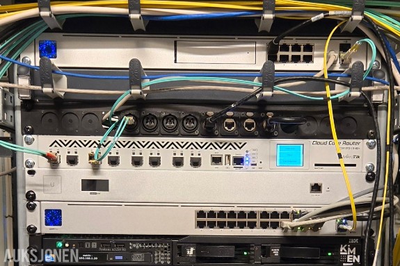 Cloudcore Router CCR1072-1G-8s+