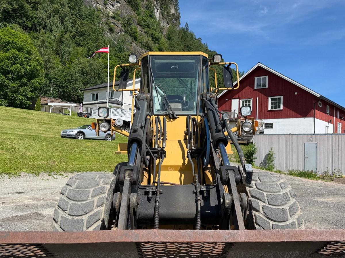 1987 Cat IT28B hjullaster med skuffe