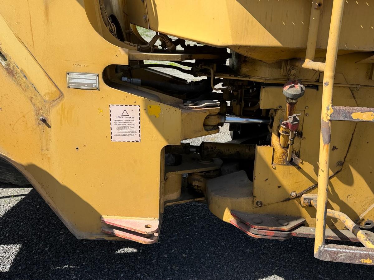 1987 Cat IT28B hjullaster med skuffe