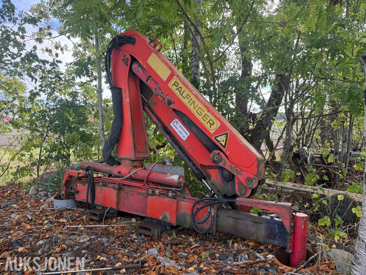 1987 Palfinger PK7000A lastebilkran.