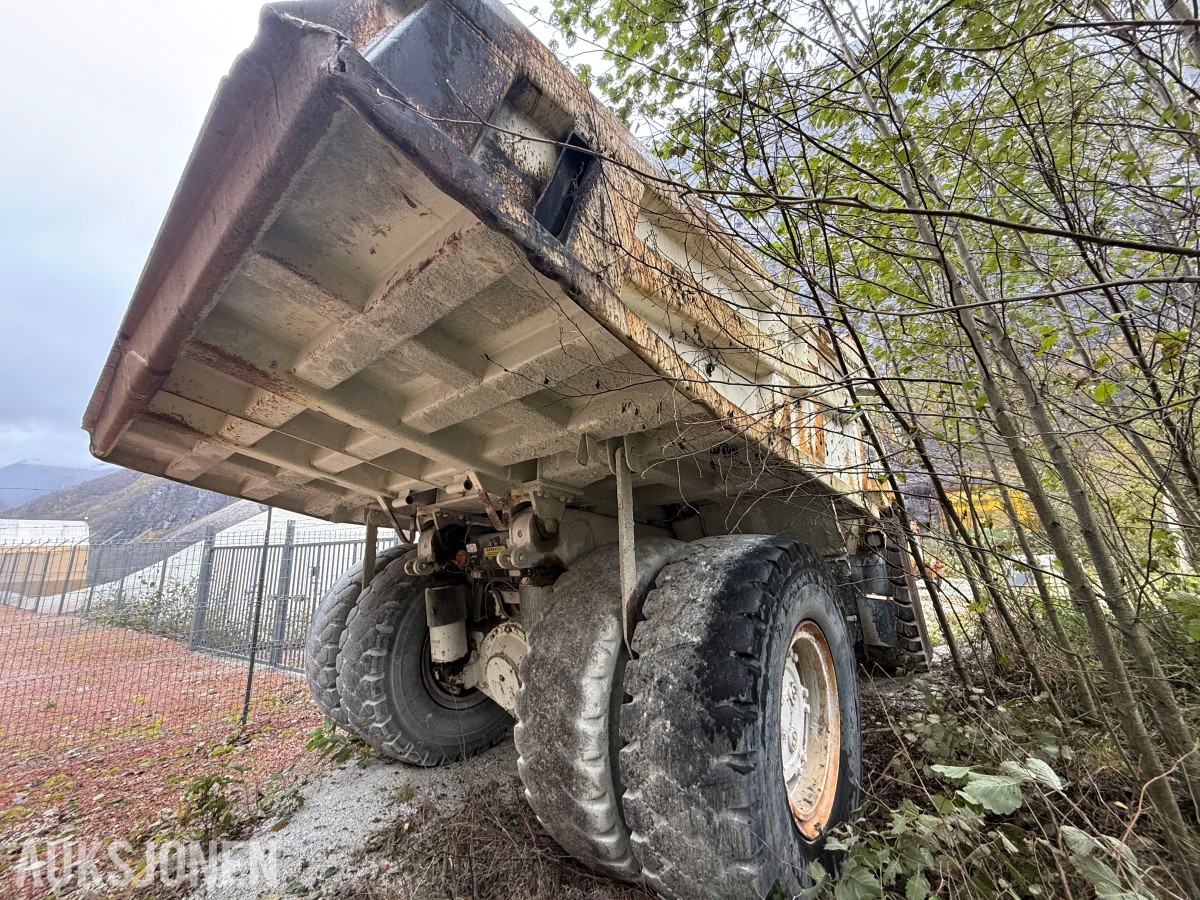 2004 Perlini DP 705 Idefix dump truck