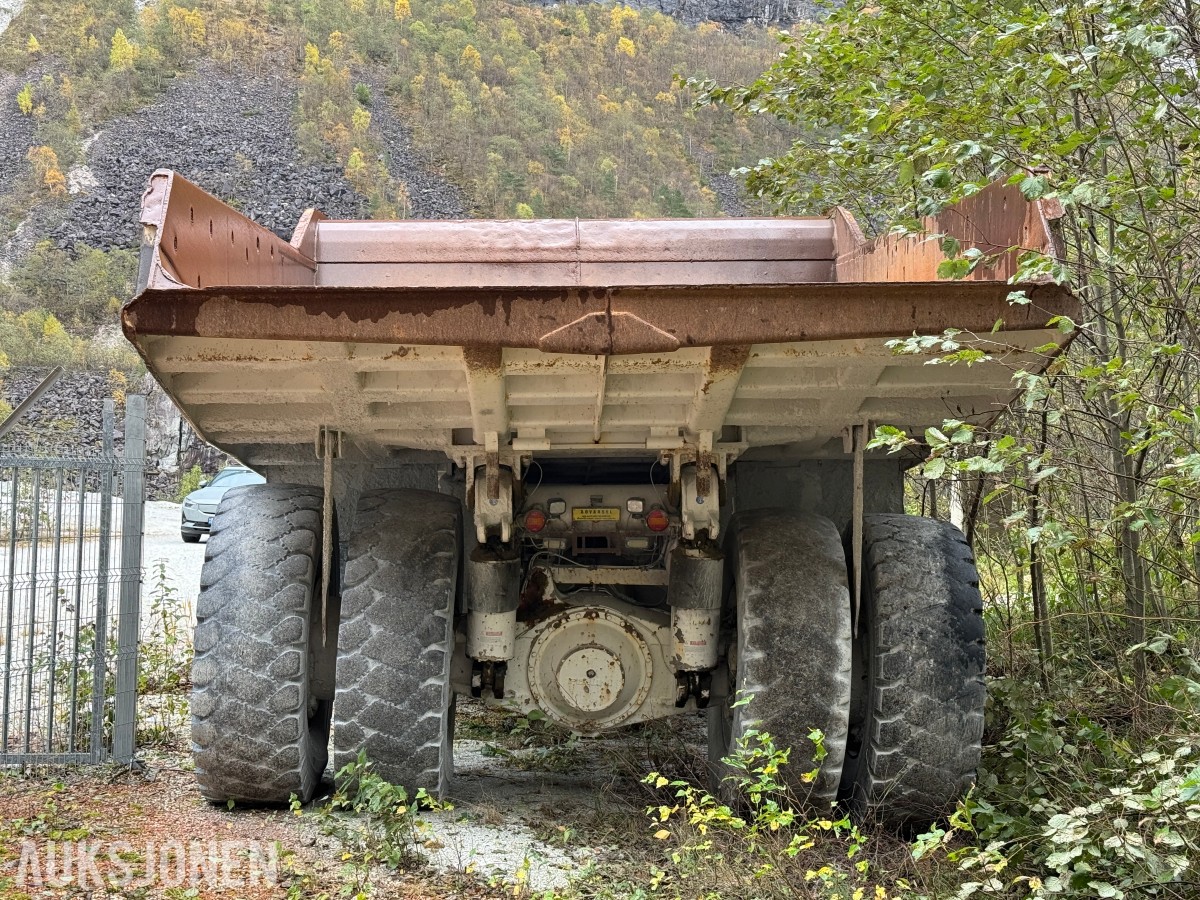 2004 Perlini DP 705 Idefix dump truck