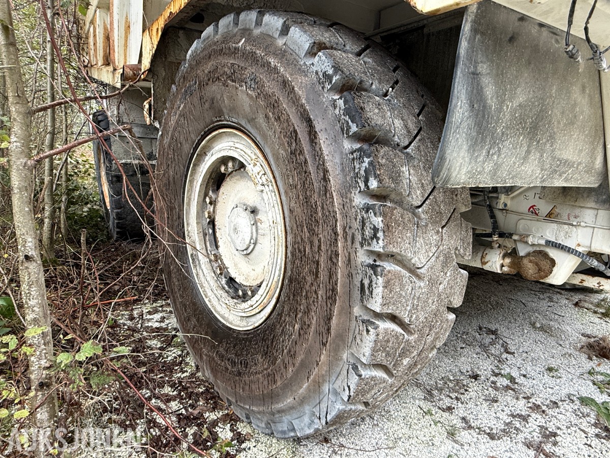 2004 Perlini DP 705 Idefix dump truck