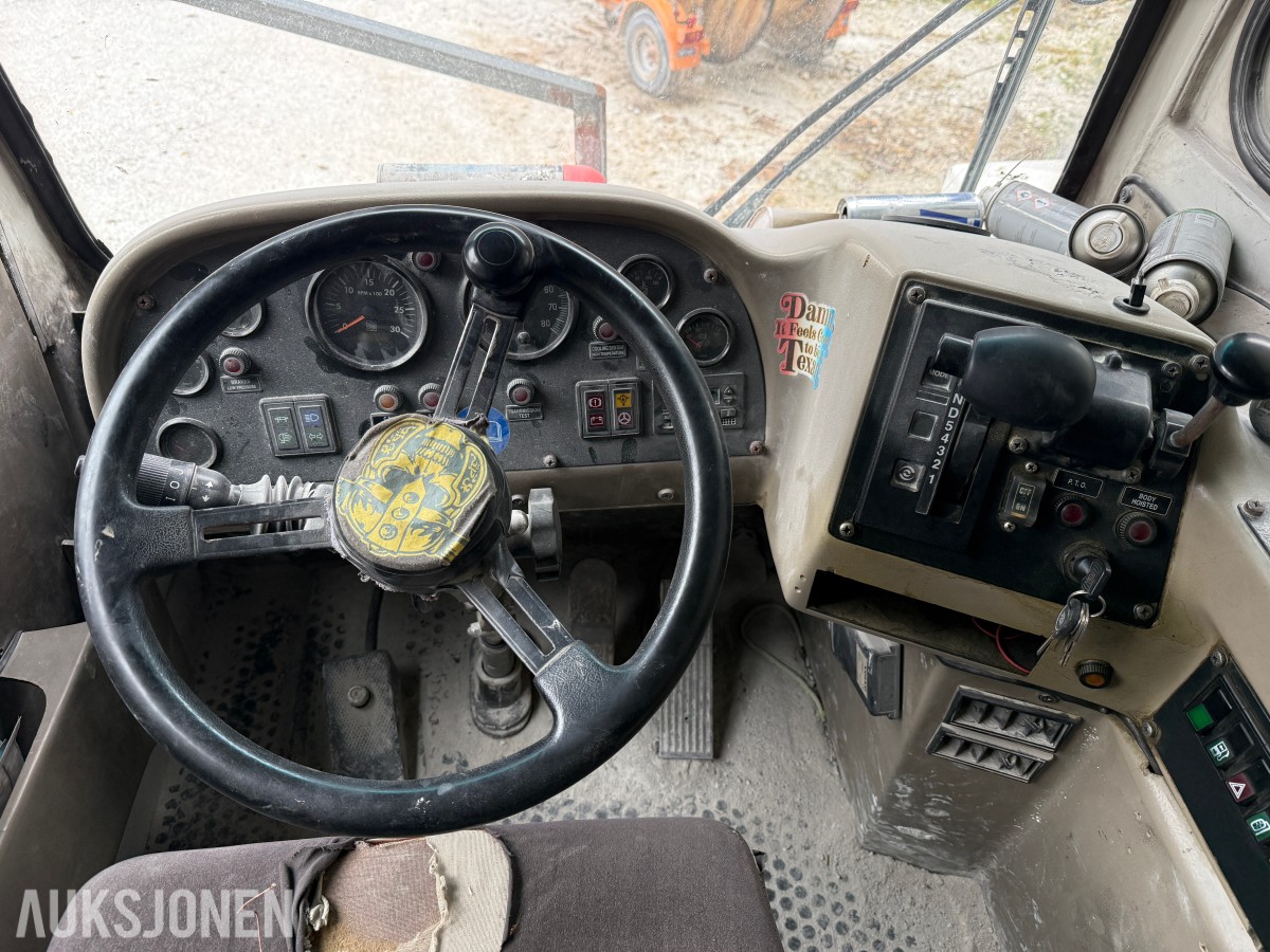 2004 Perlini DP 705 Idefix dump truck