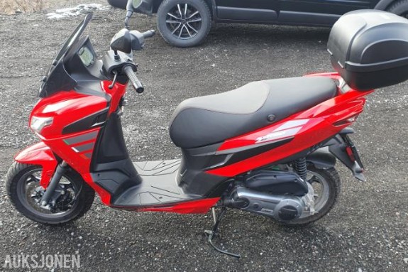 2023 Aprilia SXR 50