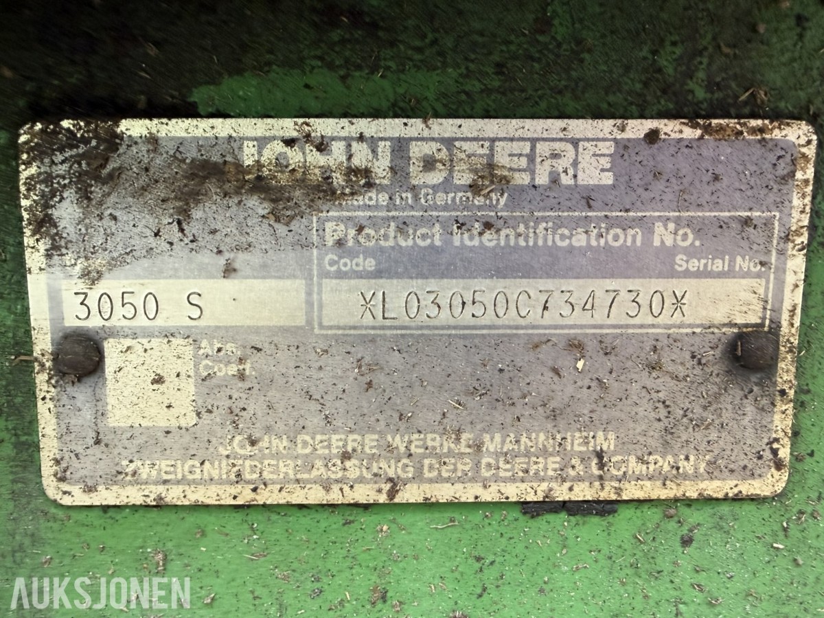 1992 John Deere 3050 S Traktor med skogsvinsj