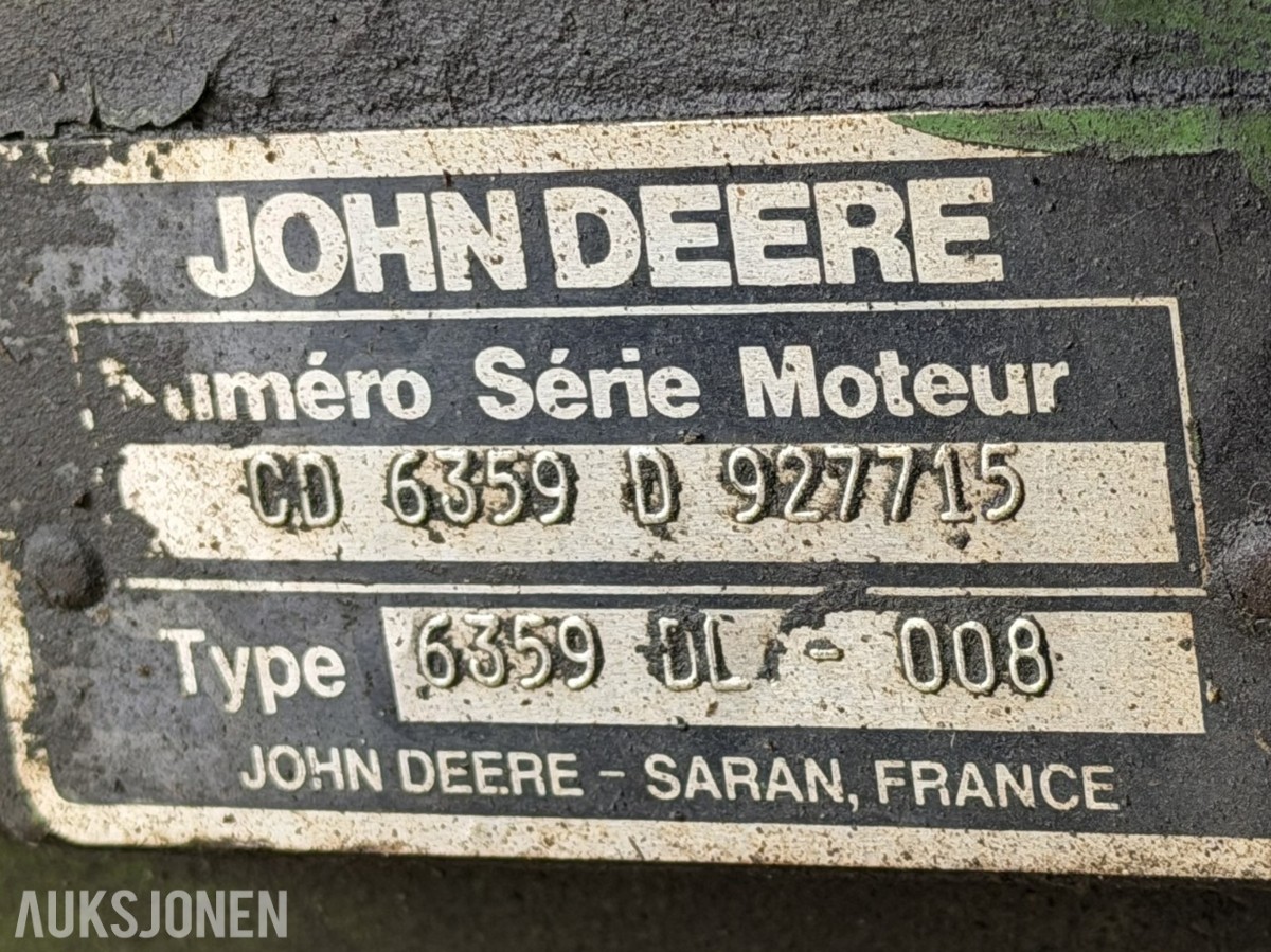 1992 John Deere 3050 S Traktor med skogsvinsj
