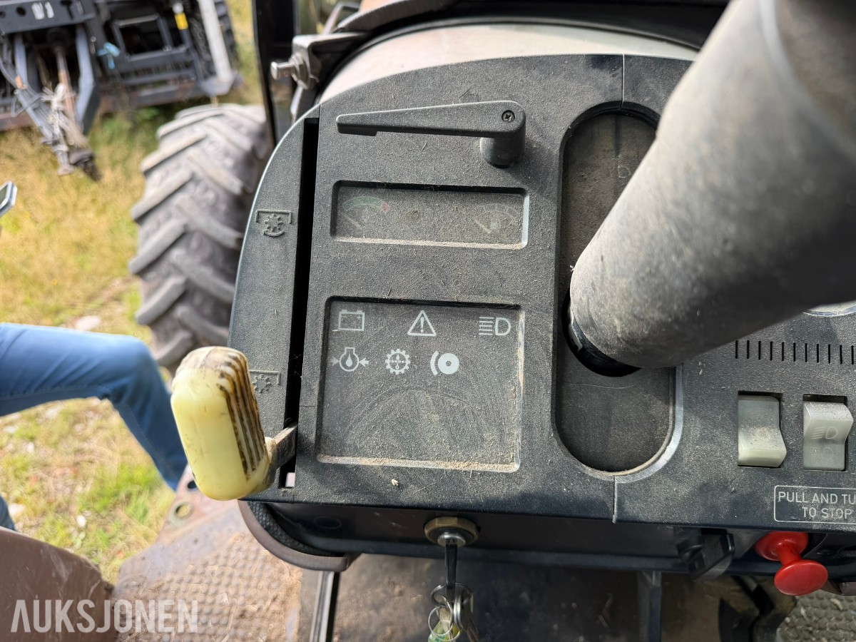 1992 John Deere 3050 S Traktor med skogsvinsj