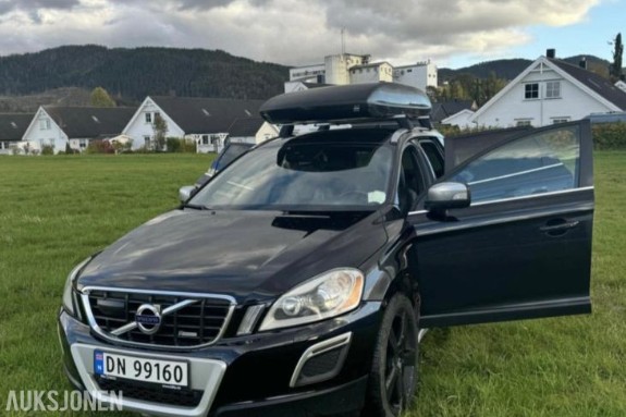 2013 Volvo XC 60, D4 AWD R-Design automat adaptiv cruisekontroll ryggekamera, 303000km