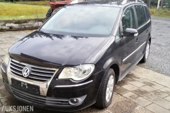 2007 Volkswagen Touran 1.9 Diesel, 144000km, Reparasjonsobjekt/delebil