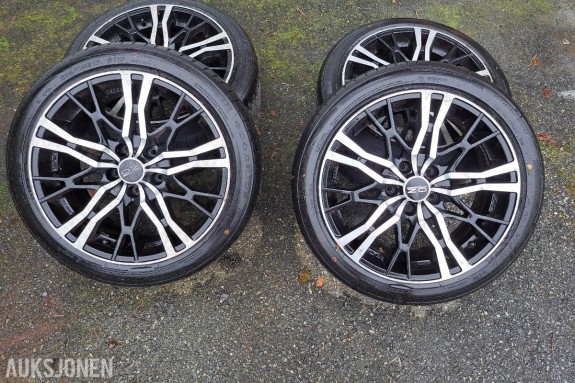 17'' Felger 5x112 med nye sommerdekk 215/45-17