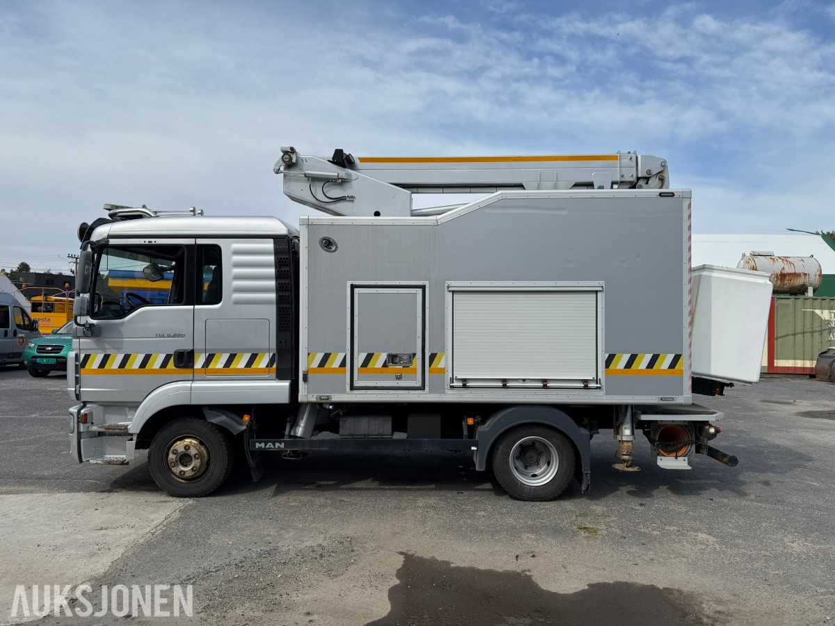 2012 MAN TGL m/Ruthmann Steiger TK 145 lift