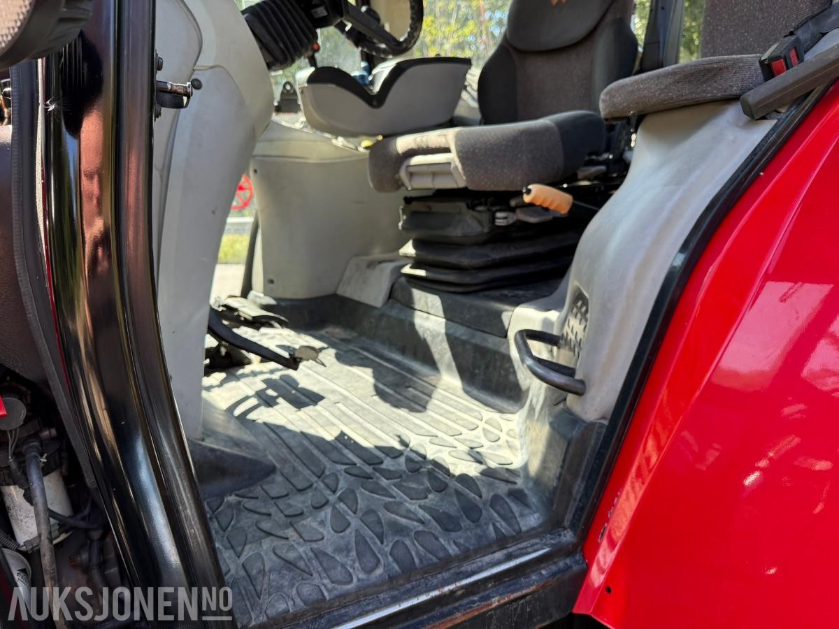 2010 Massey Ferguson 6470 Dyna-6 / 50 km/t / Brøyteplate / Laster / 