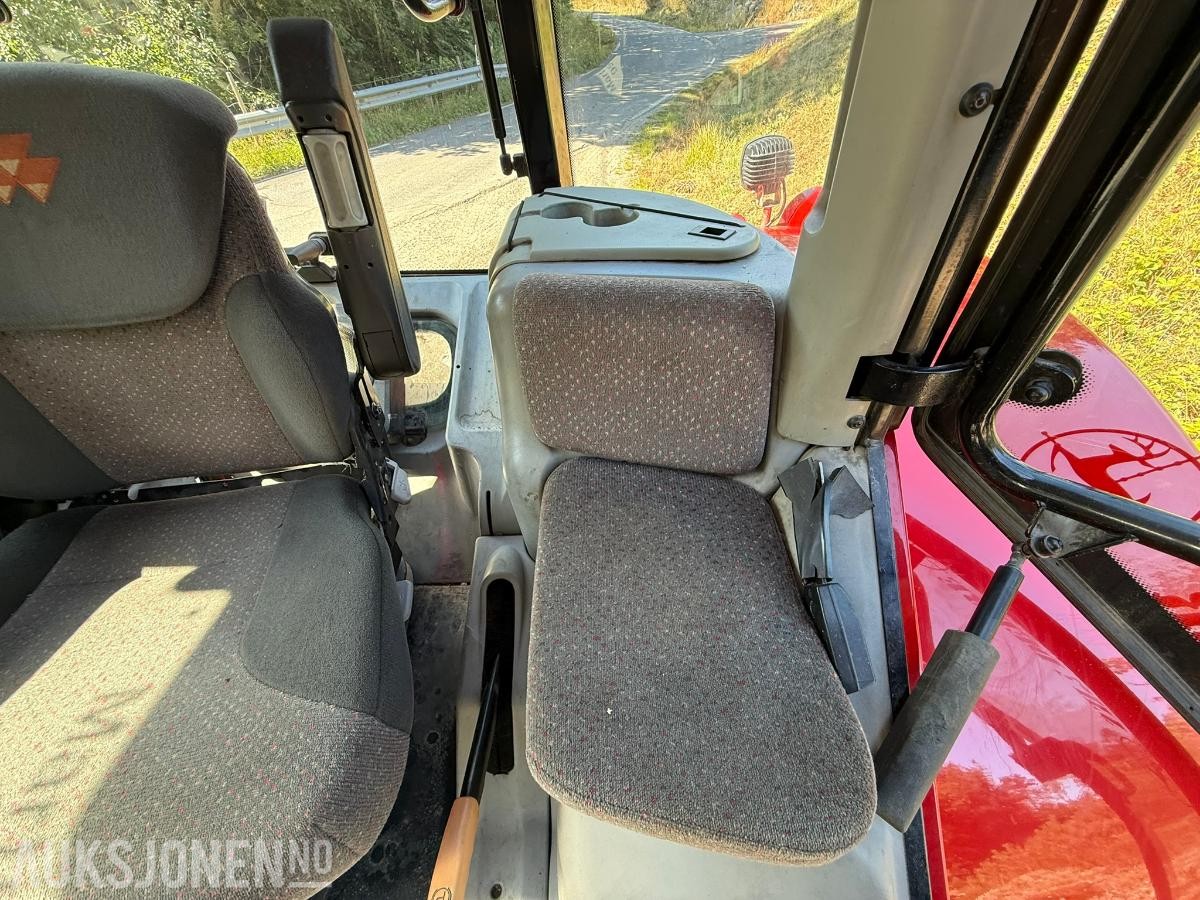 2010 Massey Ferguson 6470 Dyna-6 / 50 km/t / Brøyteplate / Laster / 