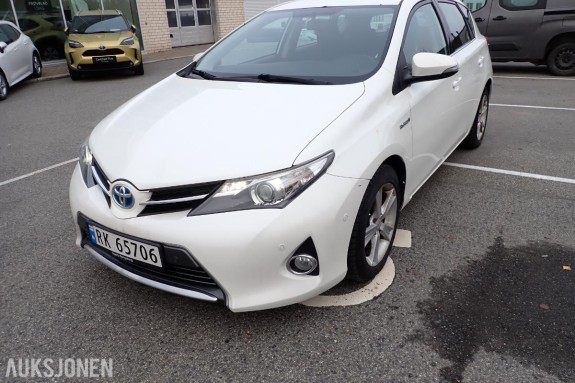 2013 Toyota Auris, 1.8,Hybrid Automat Ryggekamera EU OK til 03.2027