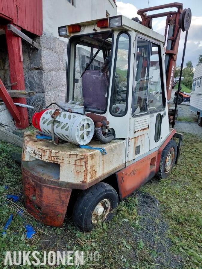 1993 Nissan RGH02A30U gaffeltruck