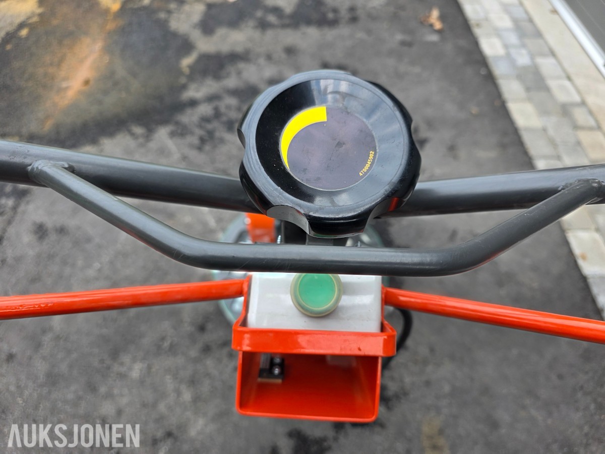 2021 Husqvarna BG245 helikopter/glattemaskin - 220 V - 1,5kW