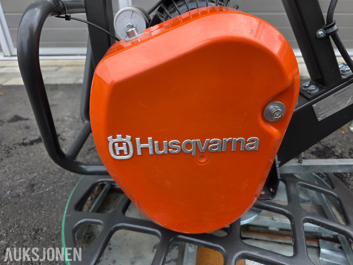 2021 Husqvarna BG245 helikopter/glattemaskin - 220 V - 1,5kW