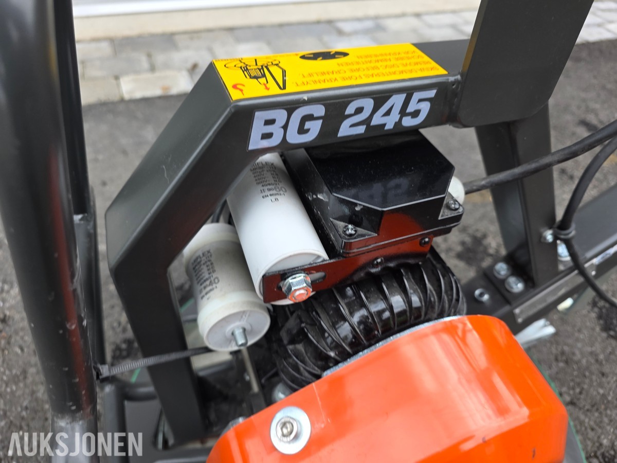 2021 Husqvarna BG245 helikopter/glattemaskin - 220 V - 1,5kW