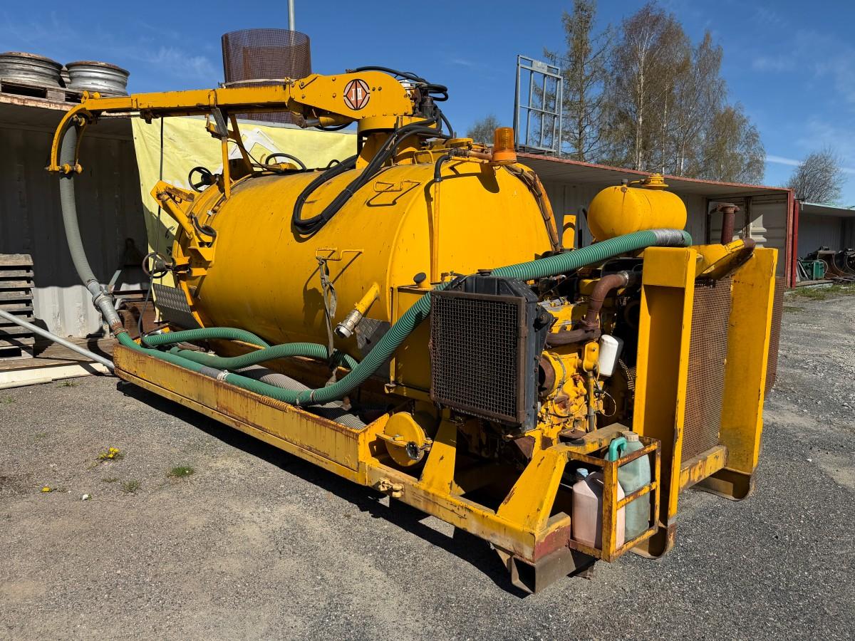 1985 Huwer vakuumsuger i krokløftramme, repobjekt