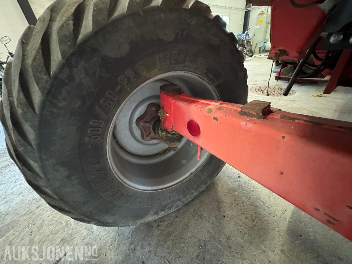 1996 Massey Ferguson MF 34 skurtresker