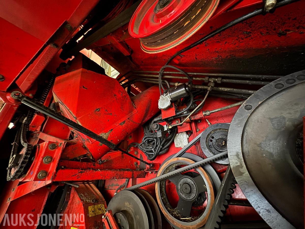 1996 Massey Ferguson MF 34 skurtresker
