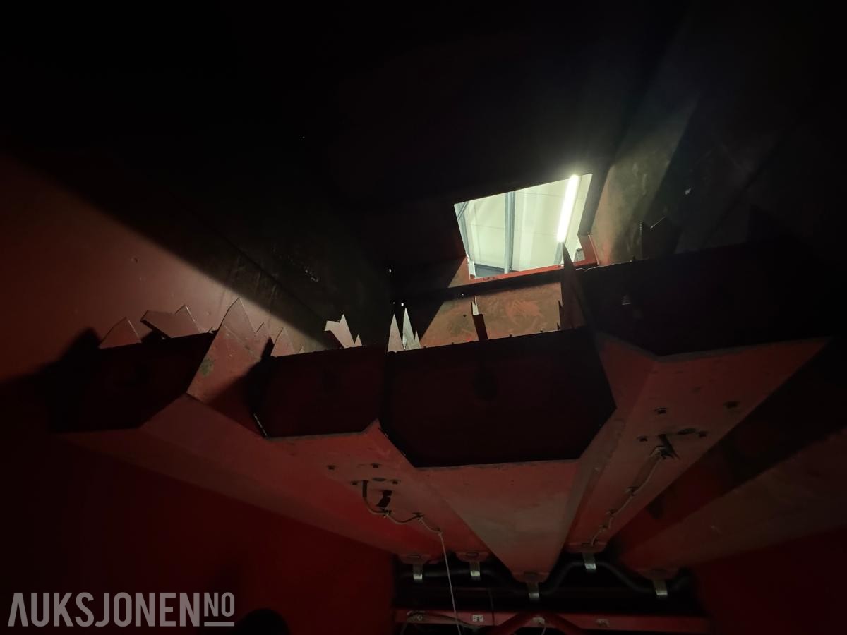 1996 Massey Ferguson MF 34 skurtresker