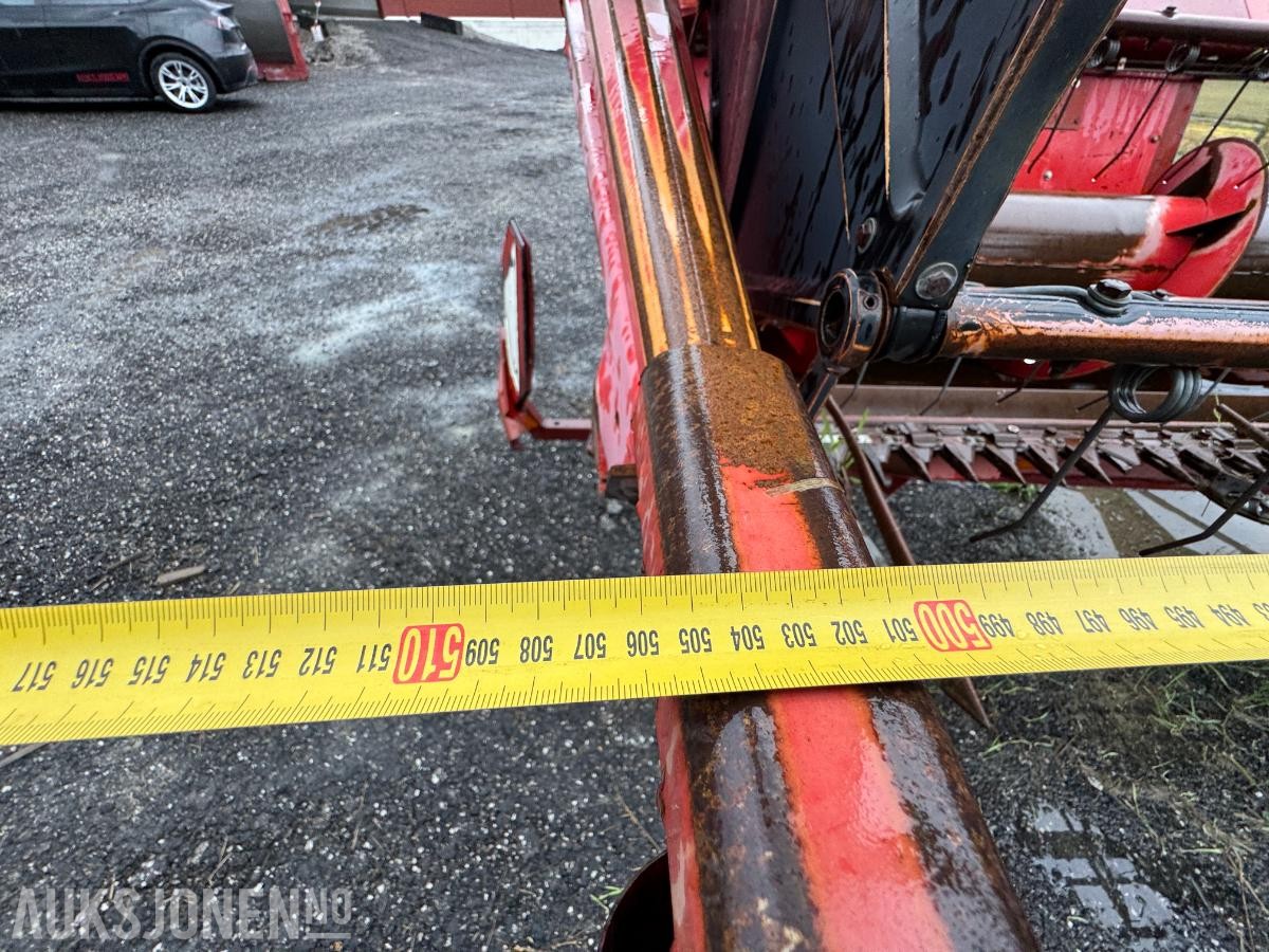 1996 Massey Ferguson MF 34 skurtresker
