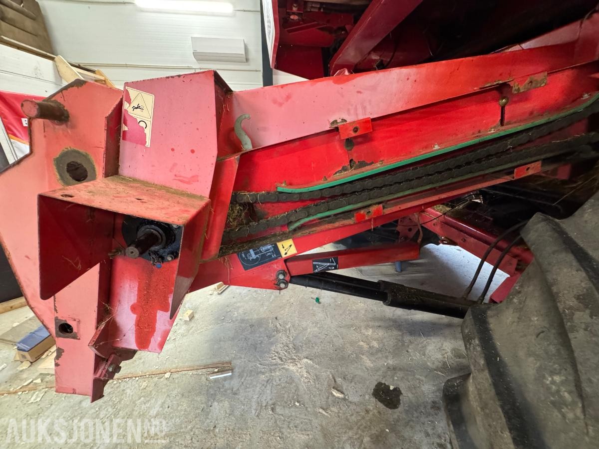 1996 Massey Ferguson MF 34 skurtresker