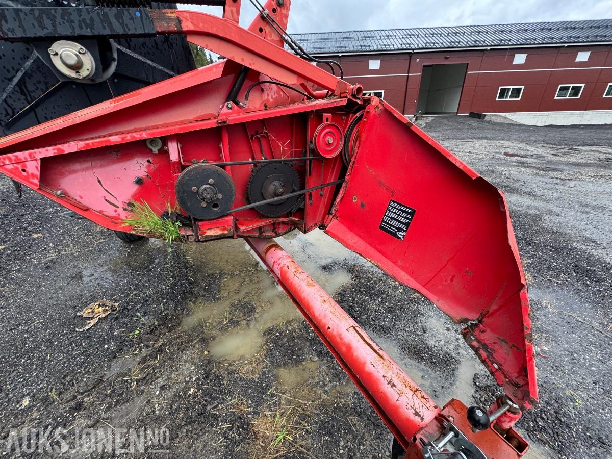 1996 Massey Ferguson MF 34 skurtresker