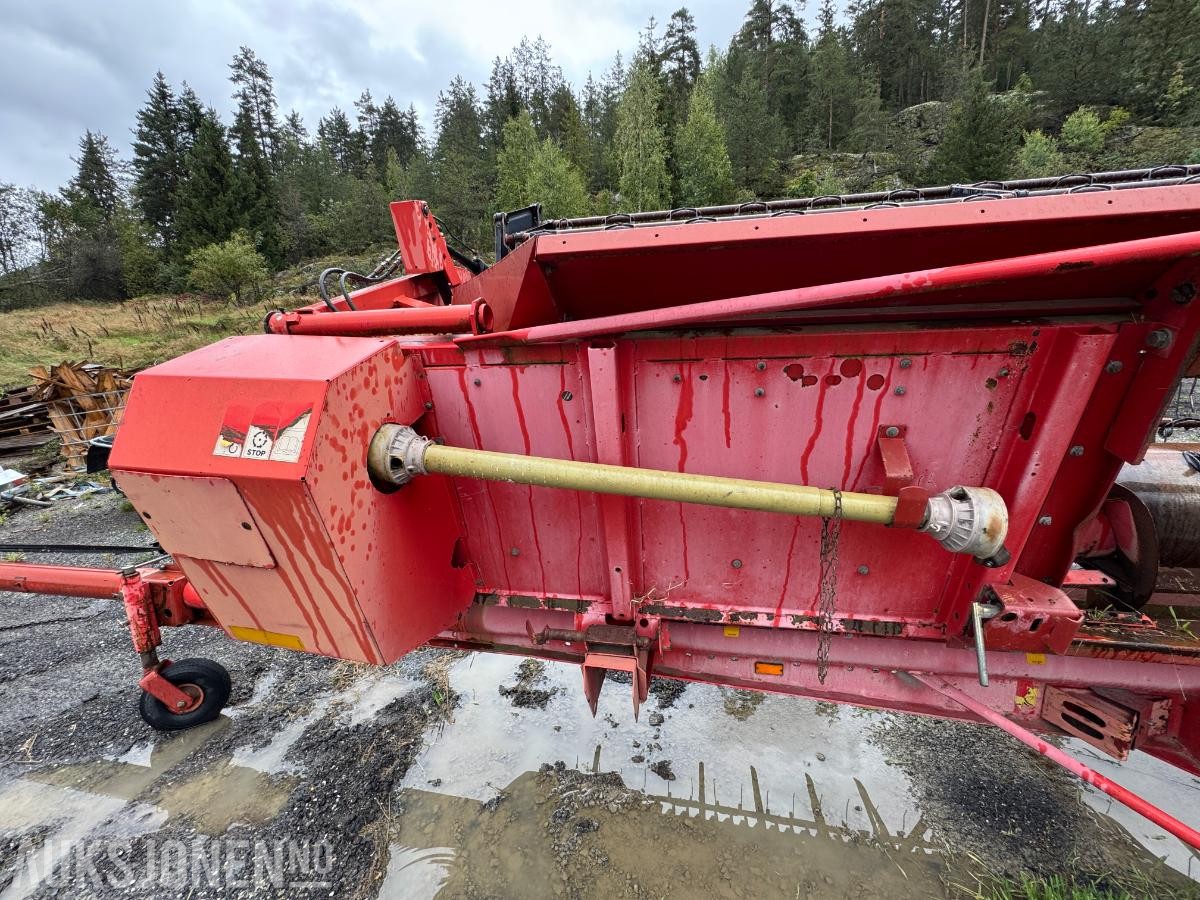 1996 Massey Ferguson MF 34 skurtresker