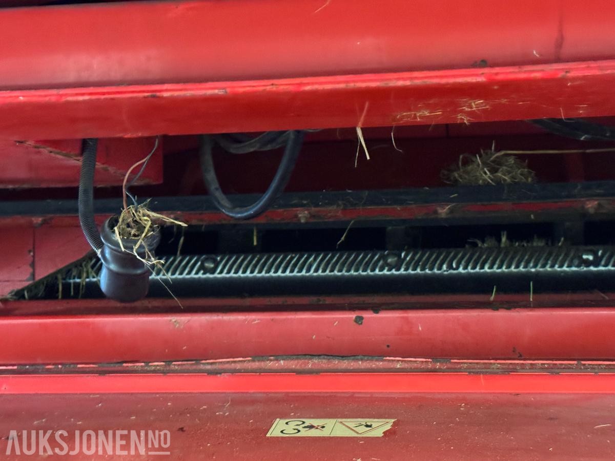 1996 Massey Ferguson MF 34 skurtresker