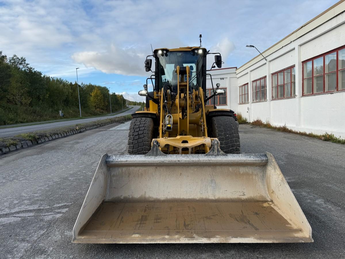 2024 Cat 930 Hjullaster, Spakestyring - Sentralsmøring