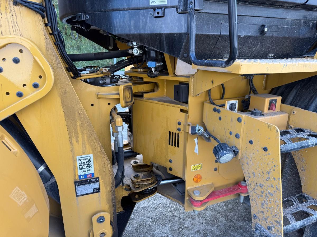 2024 Cat 930 Hjullaster, Spakestyring - Sentralsmøring