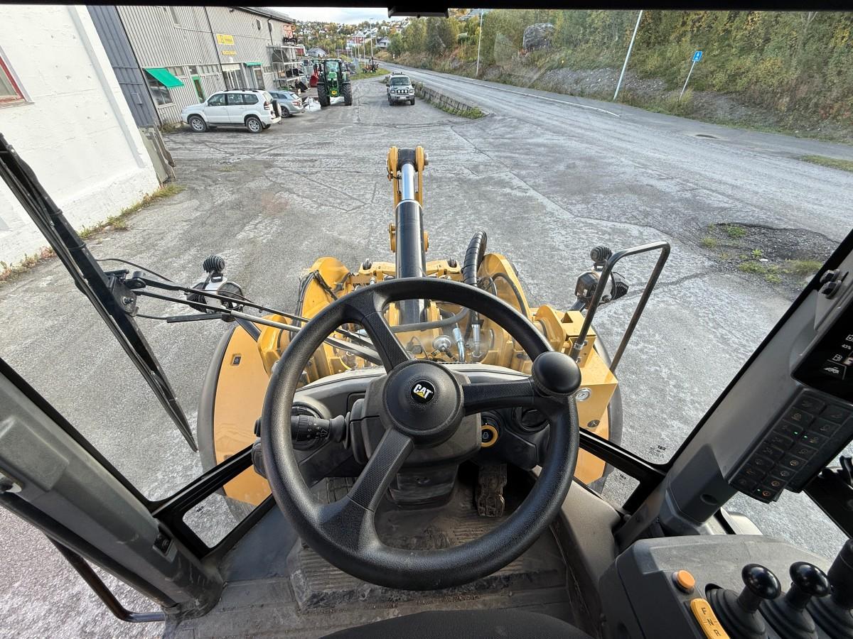 2024 Cat 930 Hjullaster, Spakestyring - Sentralsmøring