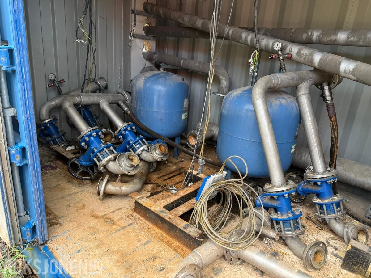 2015 BNS Container med sideåpning Intec Pumpe