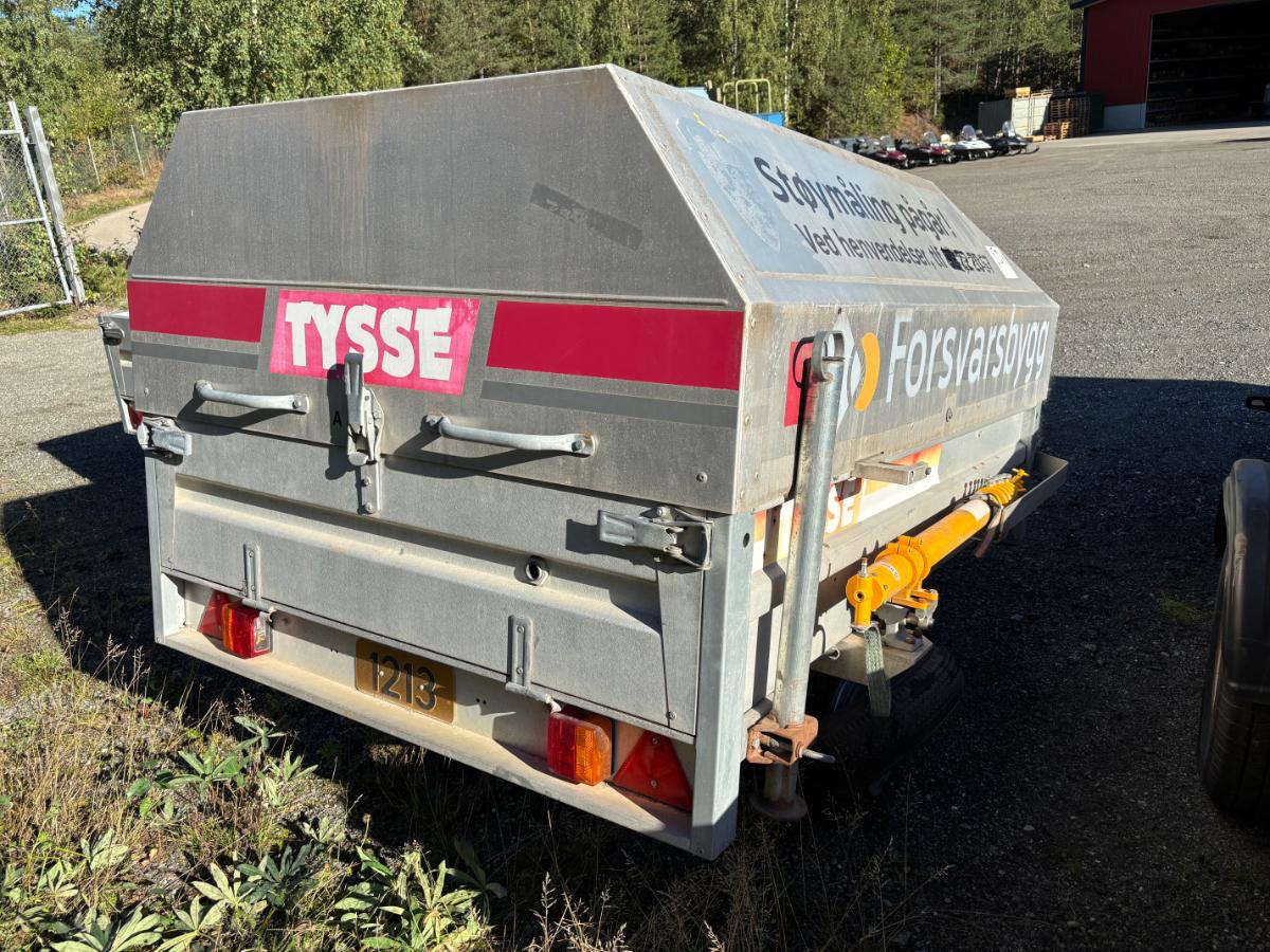 Tysse Tilhenger YYB6001A Med Kapell 1988 modell tysse-tilhenger-yyb6001a-med-kapell-1988-modell