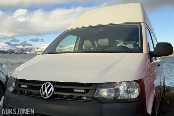 2014 Volkswagen Transporter, 2.0-140 D 4MOTION, 180000 km, selges som reparasjons objekt