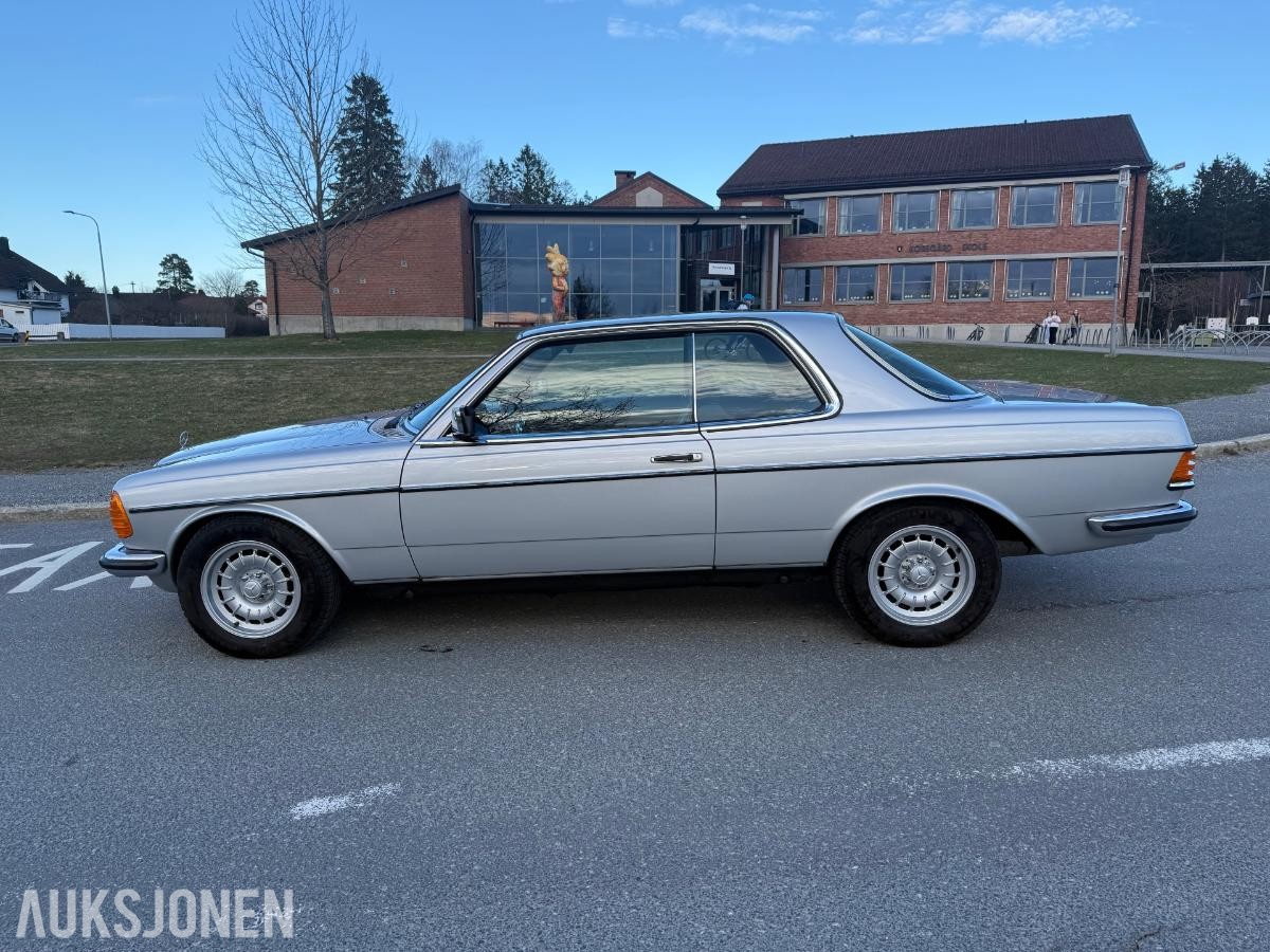 1983 Mercedes-Benz 230 CE 2.3 bensin Automat eu ok til 05.2027