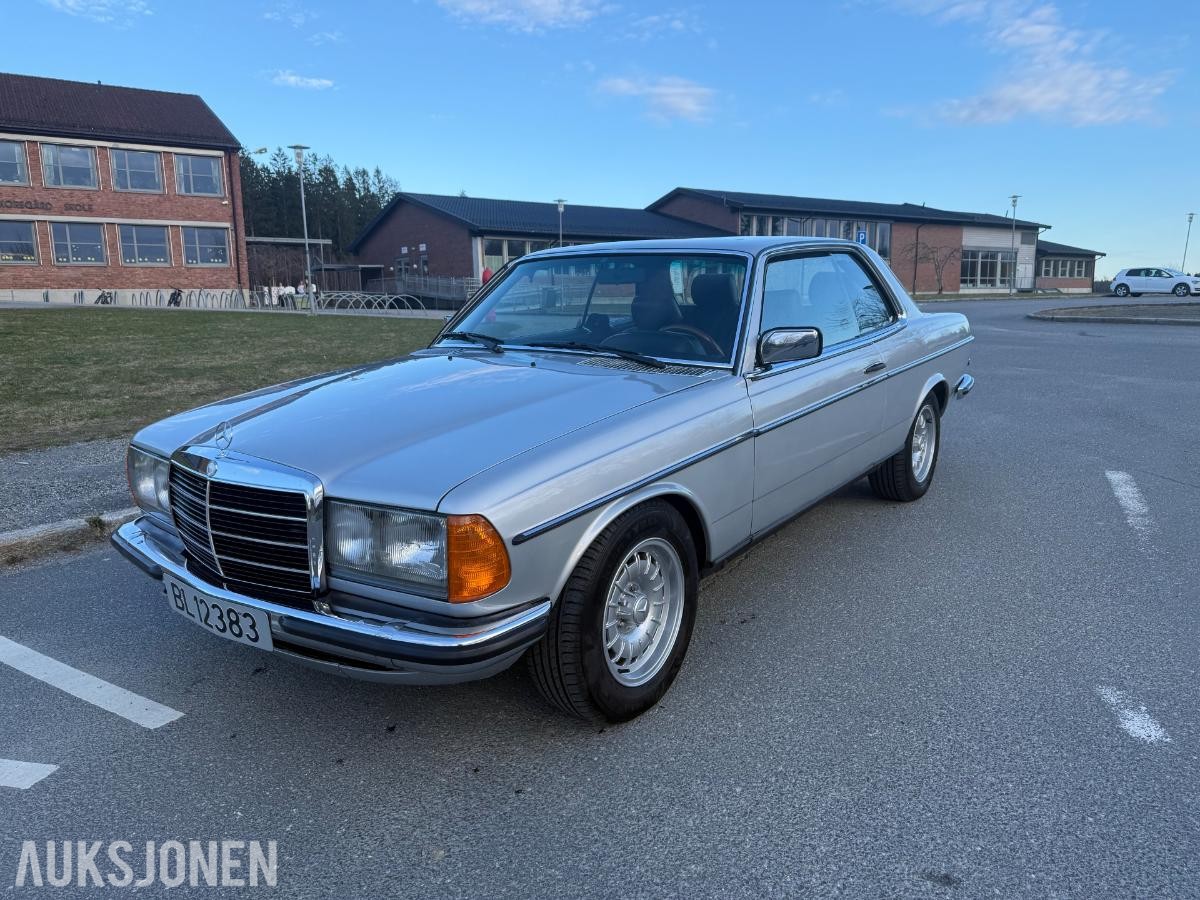 1983 Mercedes-Benz 230 CE 2.3 bensin Automat eu ok til 05.2027