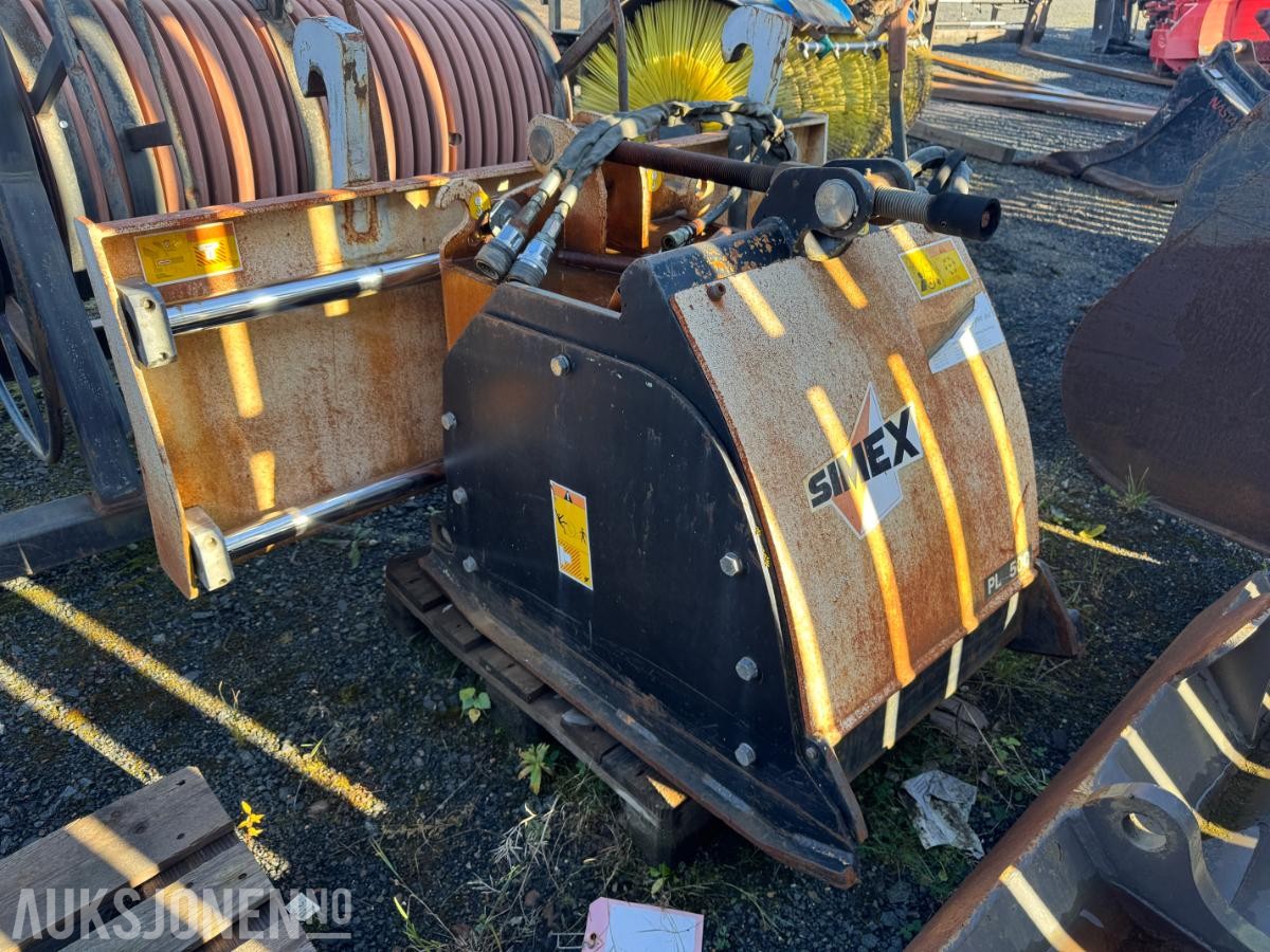 2000 Simex PL500 asfaltfres med BM feste