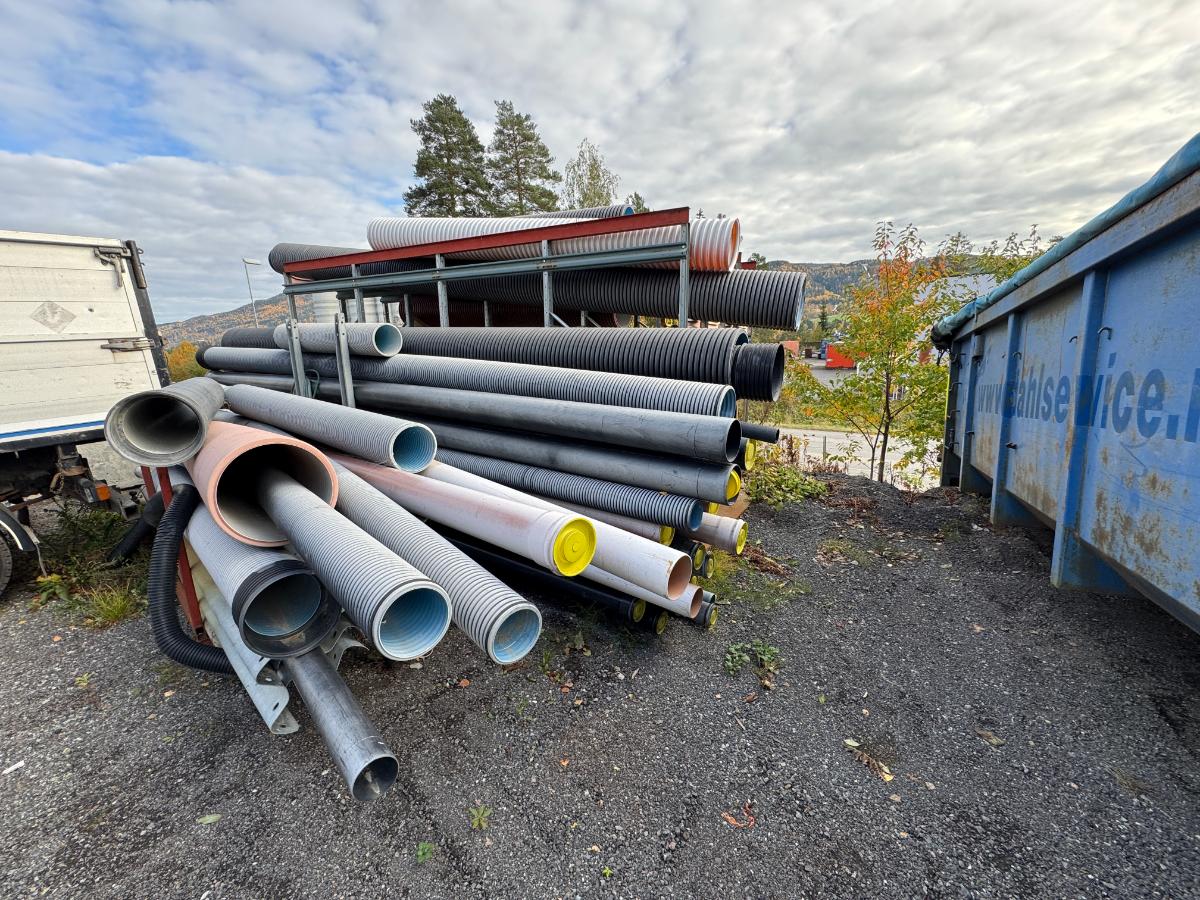 Div VA rør med reoler