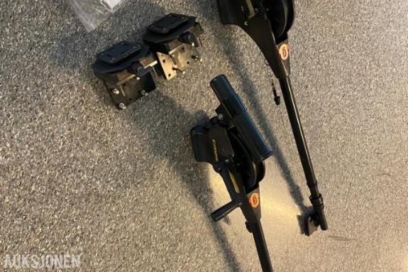 Cannon UNI TROLL 10 - 2 stk dypjigger til trolling med feste plater til båt