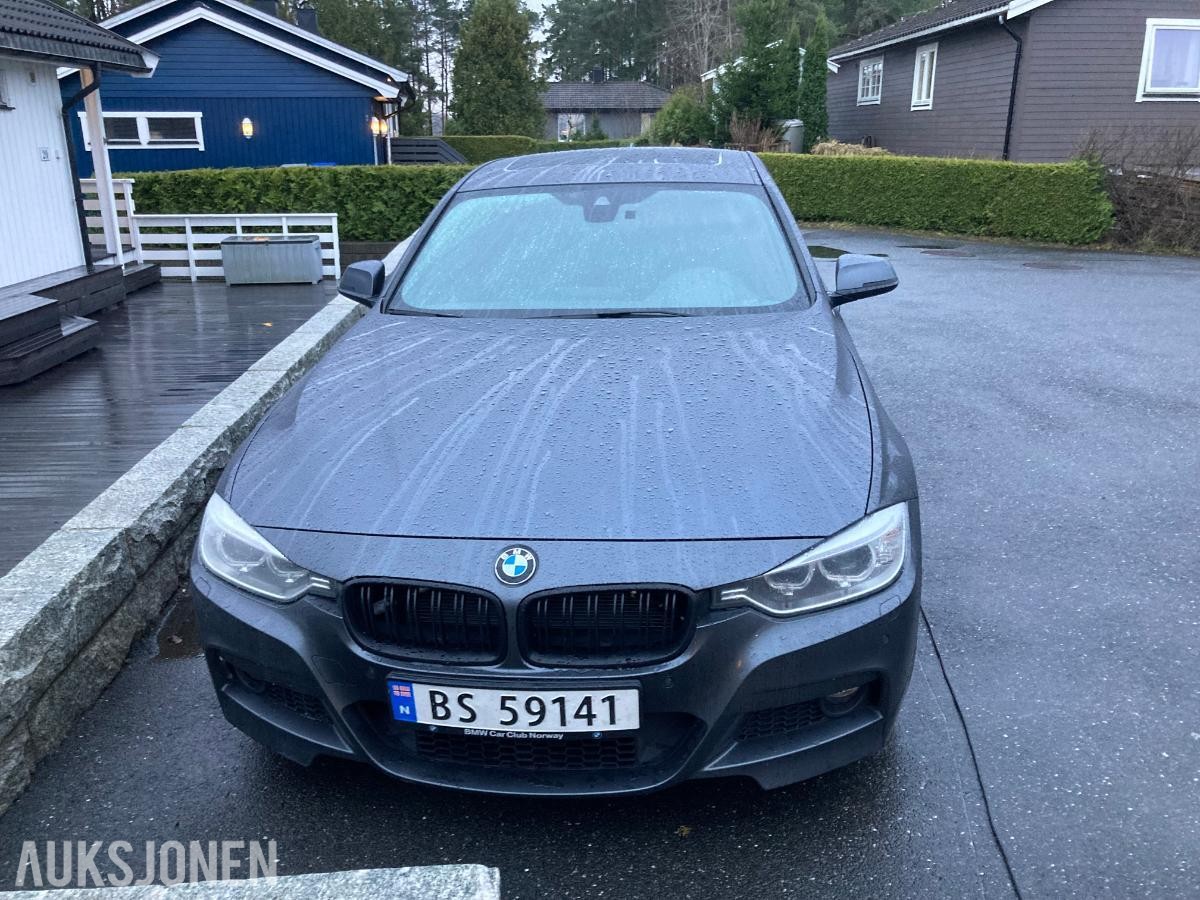 2012 BMW 3-serie 2.0 bensin 184hk automat ryggekamera hengerfeste soltak