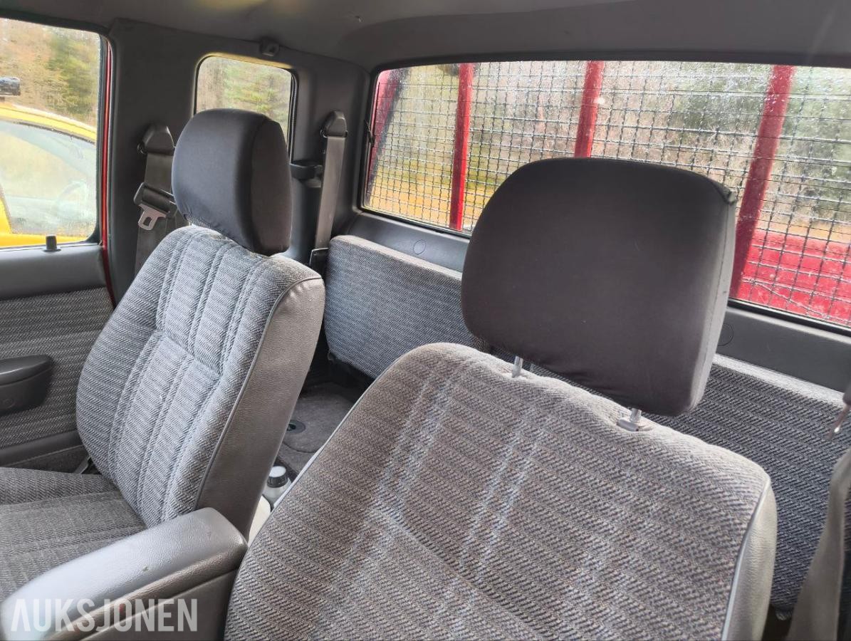 1993 Toyota HiLux 2,4D - 5 seter hengerfeste