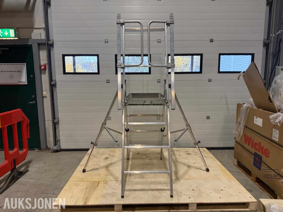 MUNK FlexxStep Arbeidsplattform/leider m/port, 4 trinn.