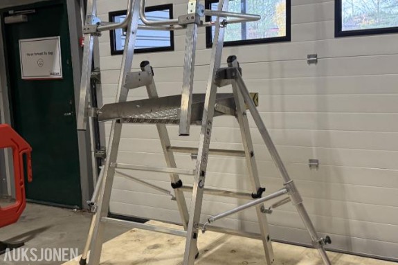 MUNK FlexxStep Arbeidsplattform/leider m/port, 4 trinn.
