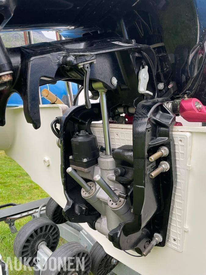 Joker Coaster 650 med Suzuki 200HK (32,2 timer) - 10 Seter - Henger - Radar
